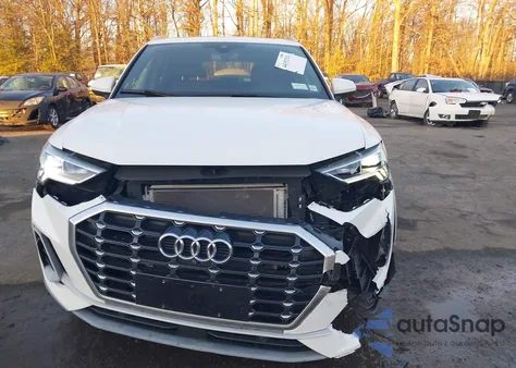 2023 Audi Q3 Premium 45 Tfsi S Line Quattro Tiptronic z USA, uszkodzony, nr VIN WA1DECF38P1105986
